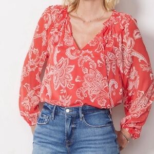 NWT Evereve Hayden Chiffon Gathered Blouse. Small
